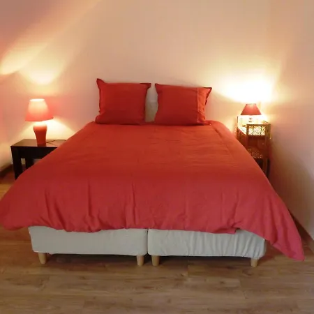 Florimont - Vaste gîte à la ferme Villers-Châtel Extérieur photo
